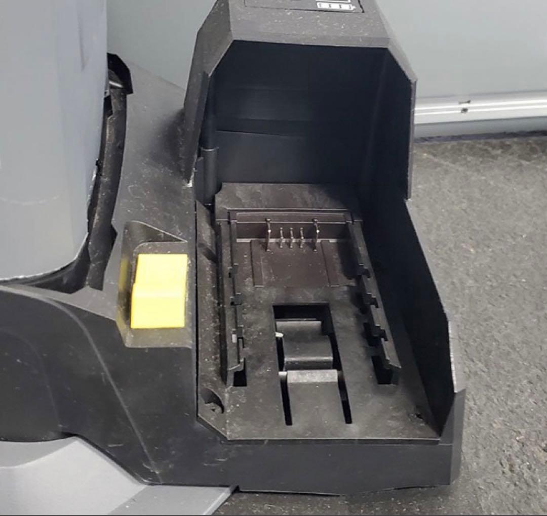 【大幅値下】KARCHER ケルヒャー BR 30/4 C 床洗浄機