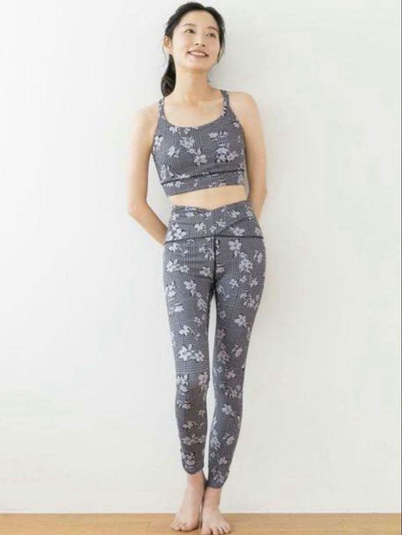 【SUKALA】チェックセパレートツイストタンクトップ　ウエストクロスレギンスM