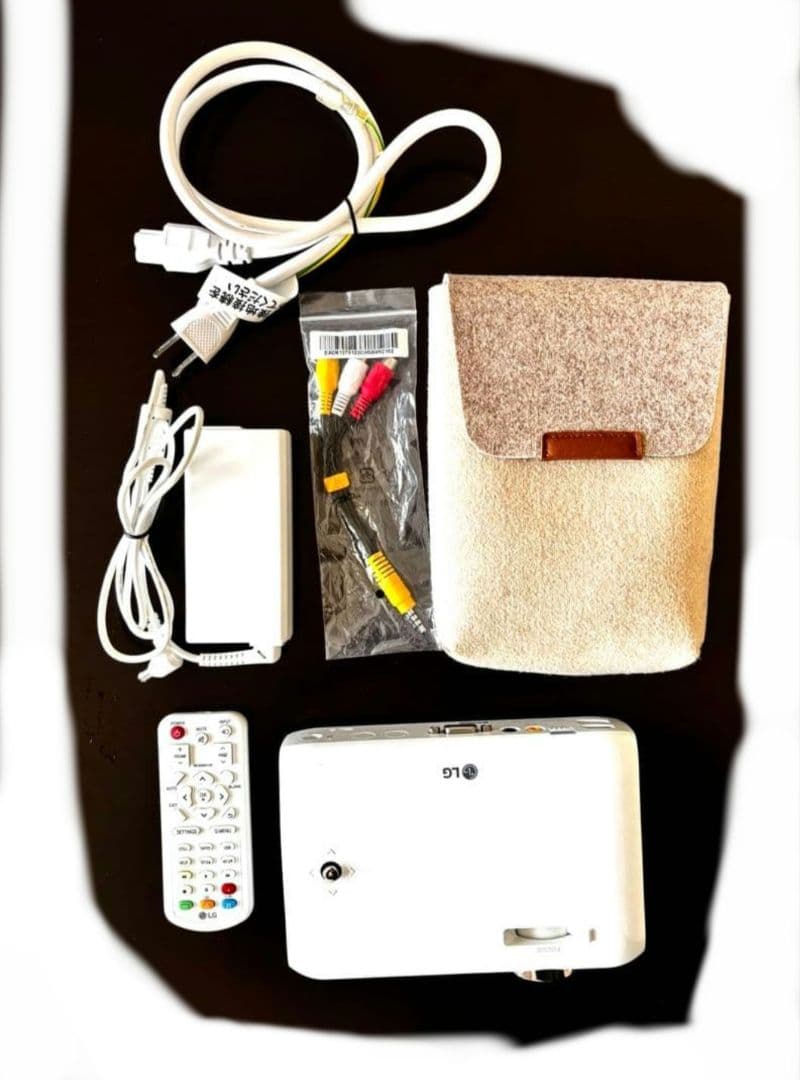 LG プロジェクター 本体 コンパクト