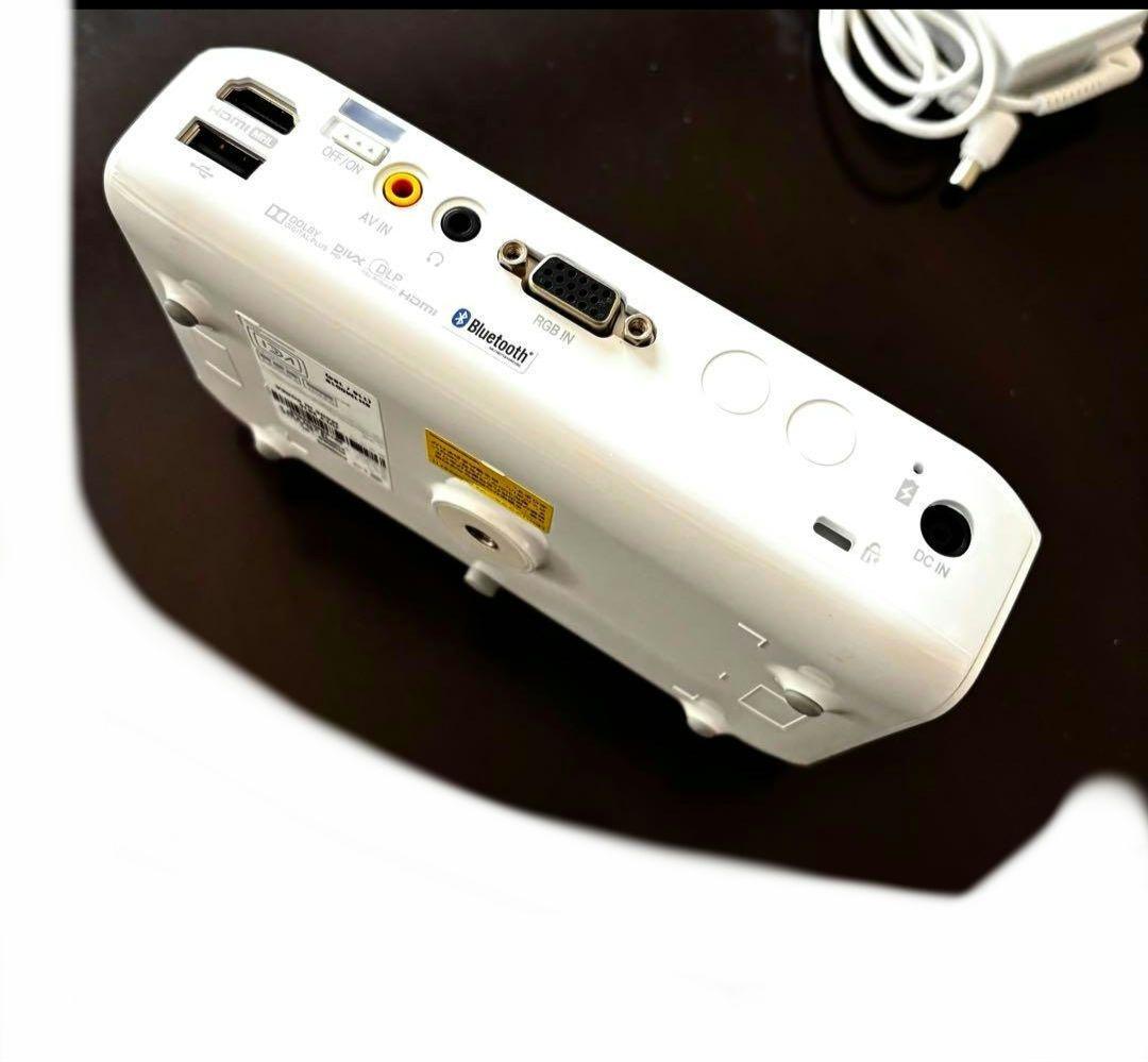 LG プロジェクター 本体 コンパクト