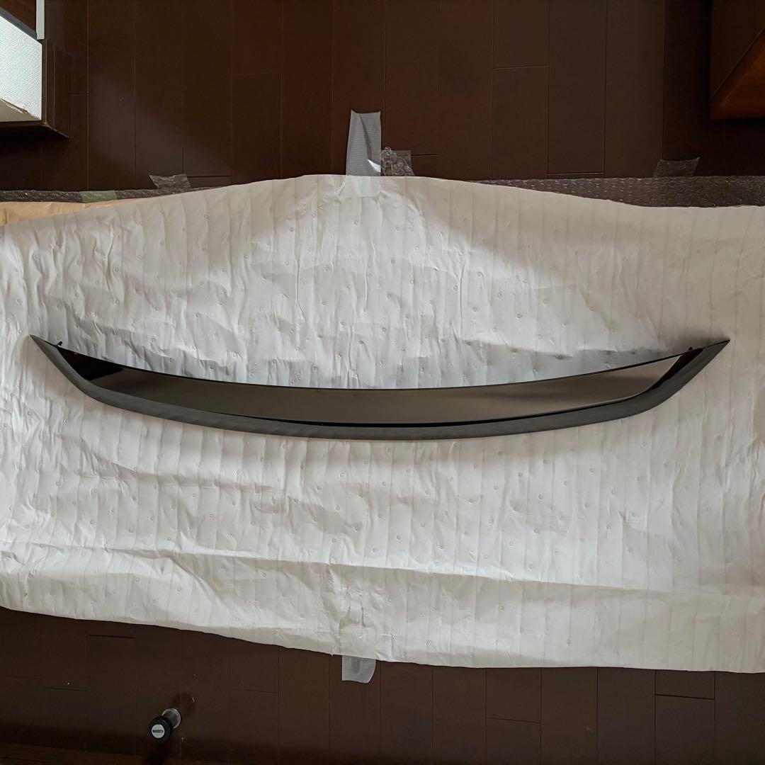 【美品】60系 ハリアー 純正フードモール(漆黒メッキ) 75770-48080