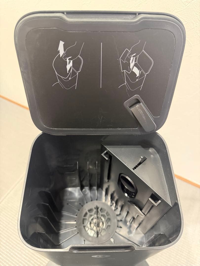 iRobot Roomba i3+ 純正バッテリー交換済み　ルンバ