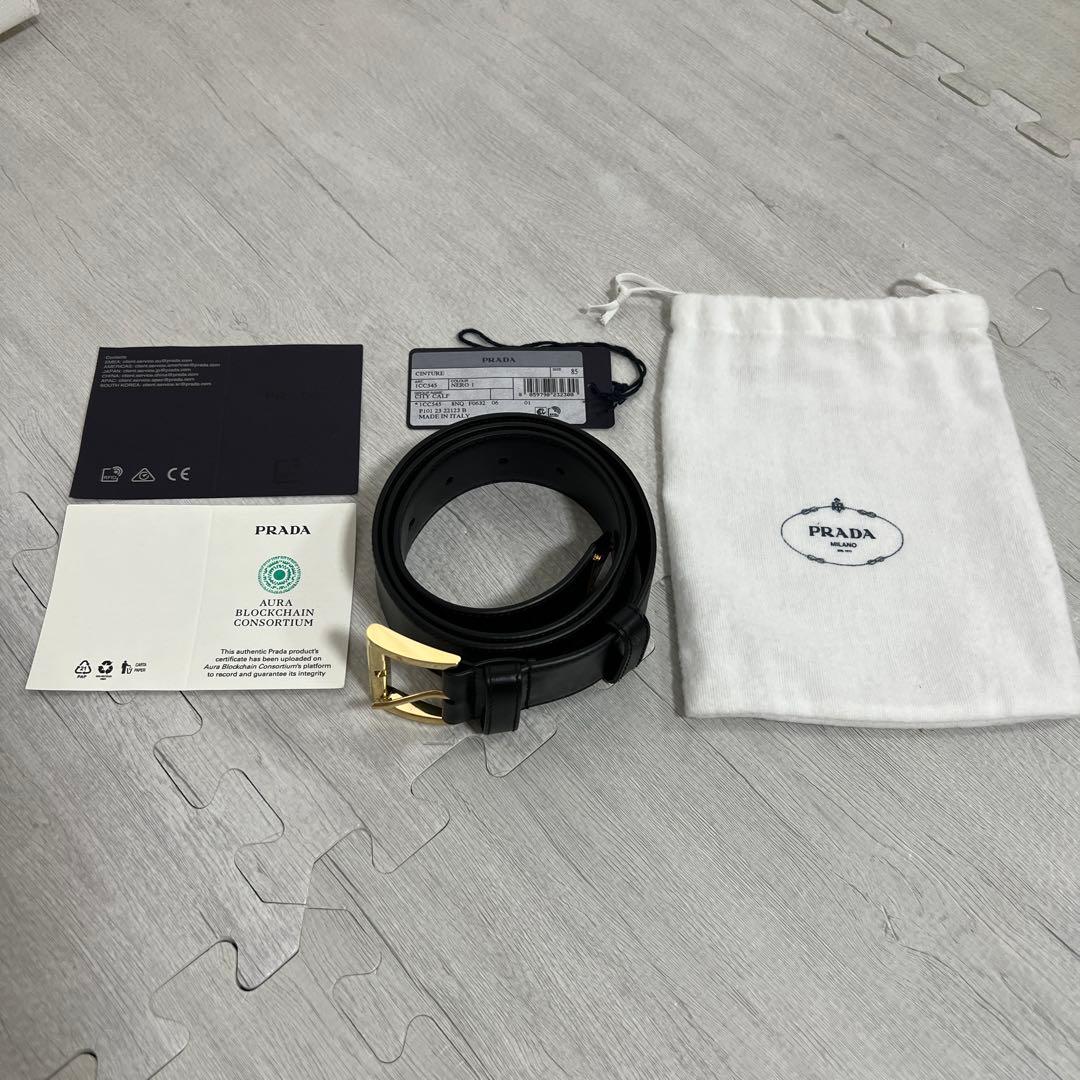 【新品】プラダ　レザーベルト〈PRADA〉
