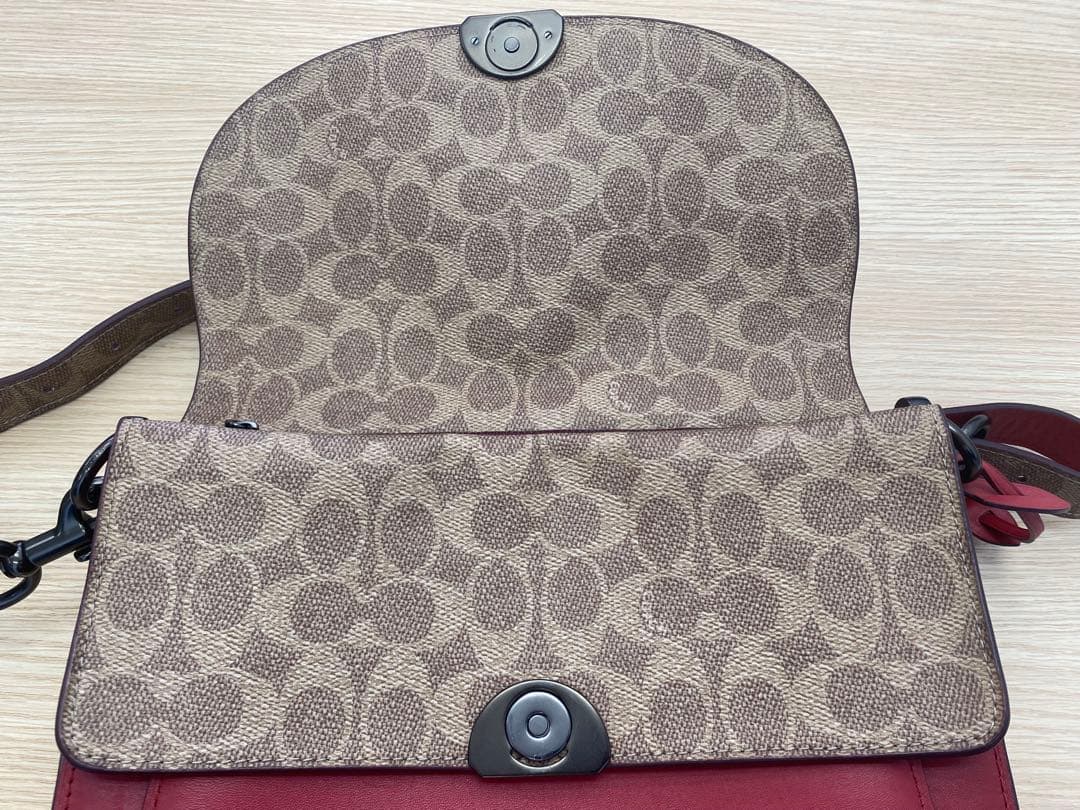 COACH シグネチャー チェーン 2WAY フラップ クラッチショルダーバッグ