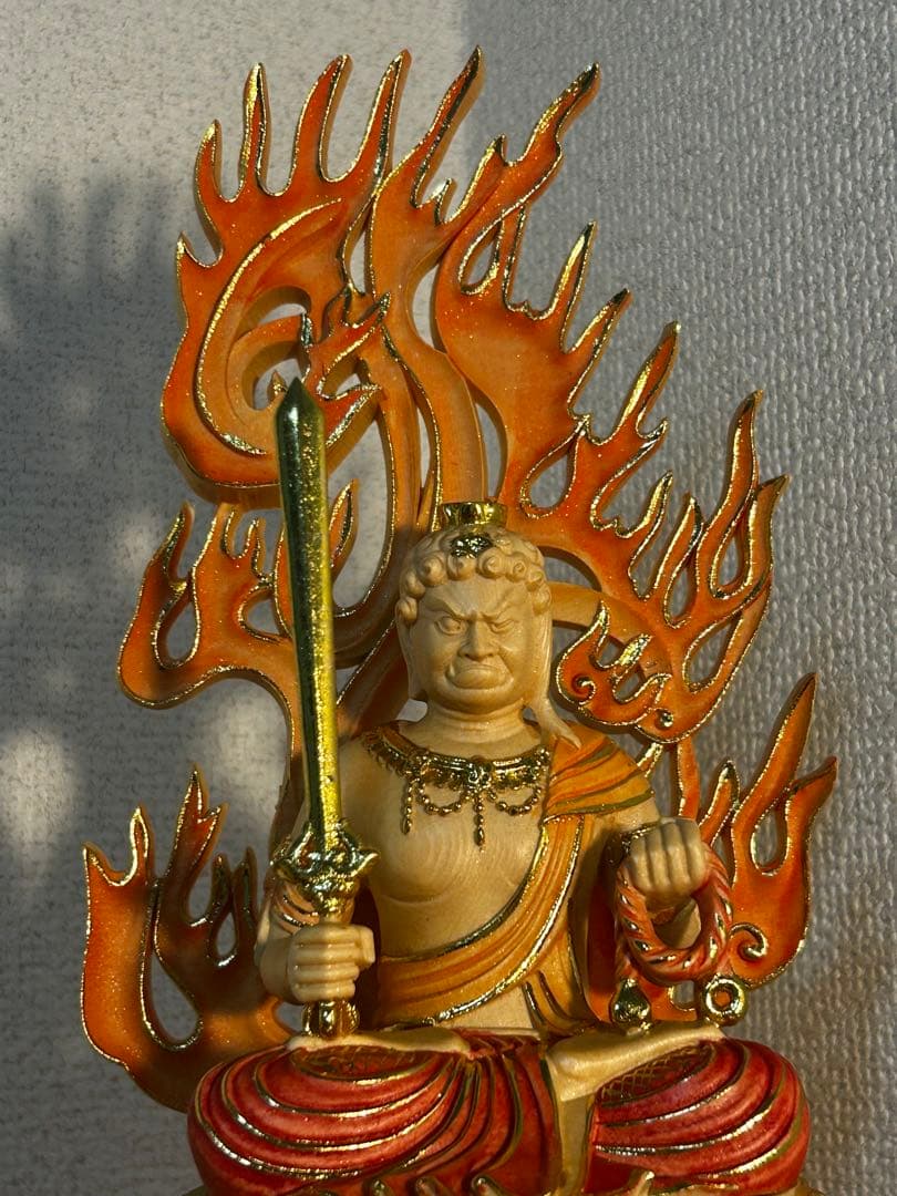 【送料無料】切金 彩色 不動明王 座像 木彫仏像 精密細工