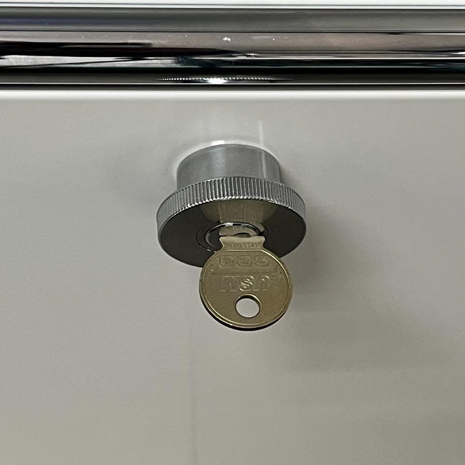 ★正規品★USMハラー 鍵付サイドボード ソフトクローズ仕様 白色