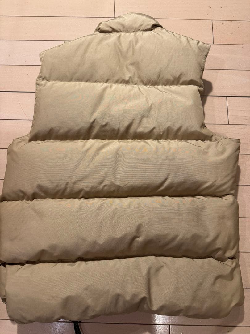   ベージュ ダウンベスト