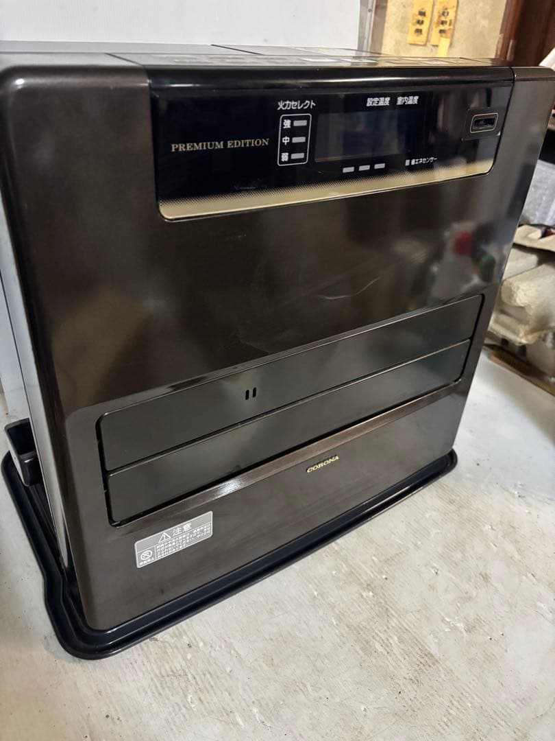 【2018年製】15~20畳用　コロナ石油ファンヒーター　FH-WZ5718BY