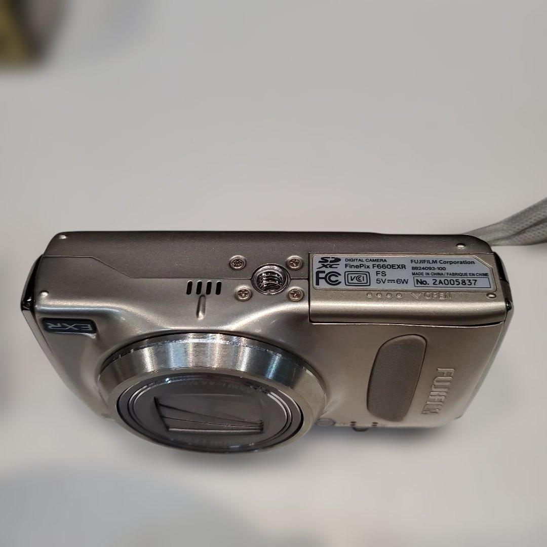 デジタルカメラ FUJIFILM FinePix F660EXR