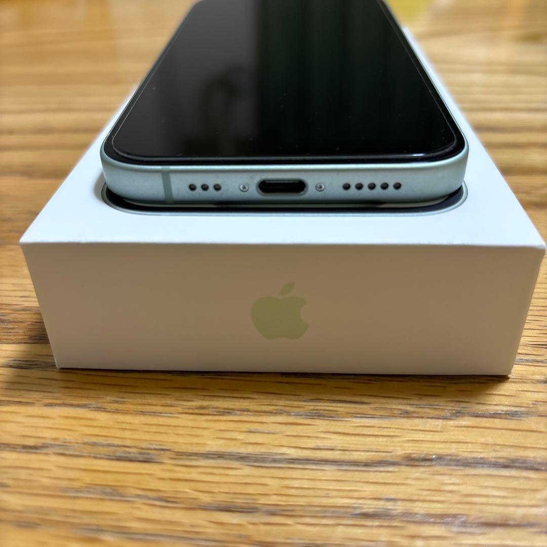 iPhone15 128GB グリーン