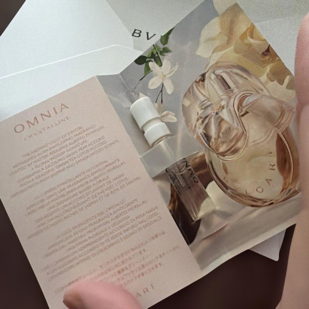 ブルガリ　ローズゴルデアブロッサムディライト　ボディミルクおまけの香水2本小付き