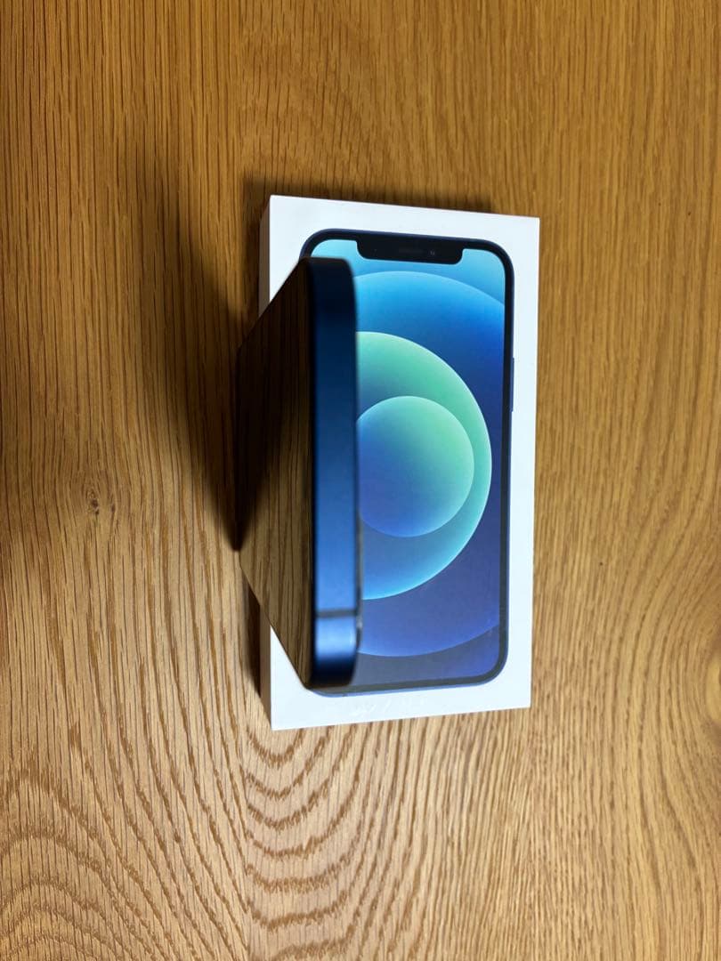 iPhone12 本体 64G ブルー SIMフリー 箱付属品つき多数のおまけ付