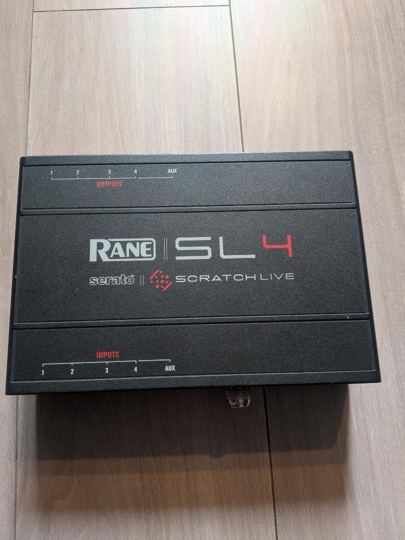 Rane SL4 DJインターフェース