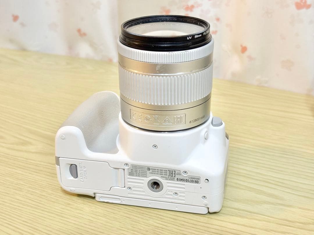 希少ホワイトCanon EOS Kiss X9 レンズ3つセット