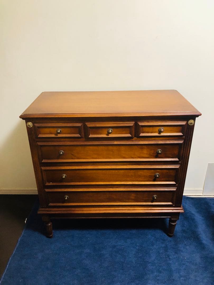 来た！アンティーク　西洋家具　キャビネット　クラシックスタイル木製タンス