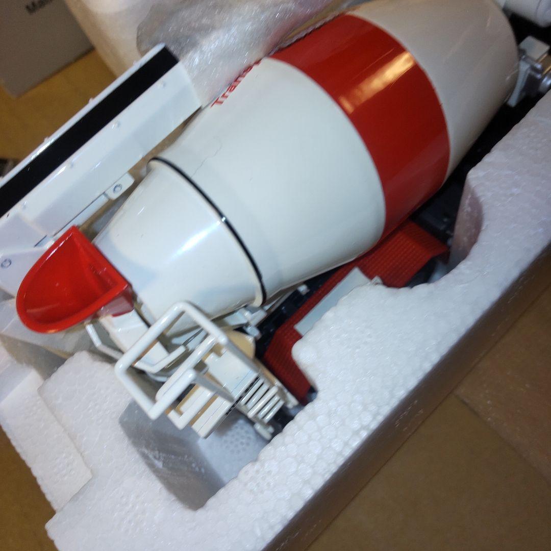 NZG メルセデスベンツアクトロス8x4 Liebherrミキサー車