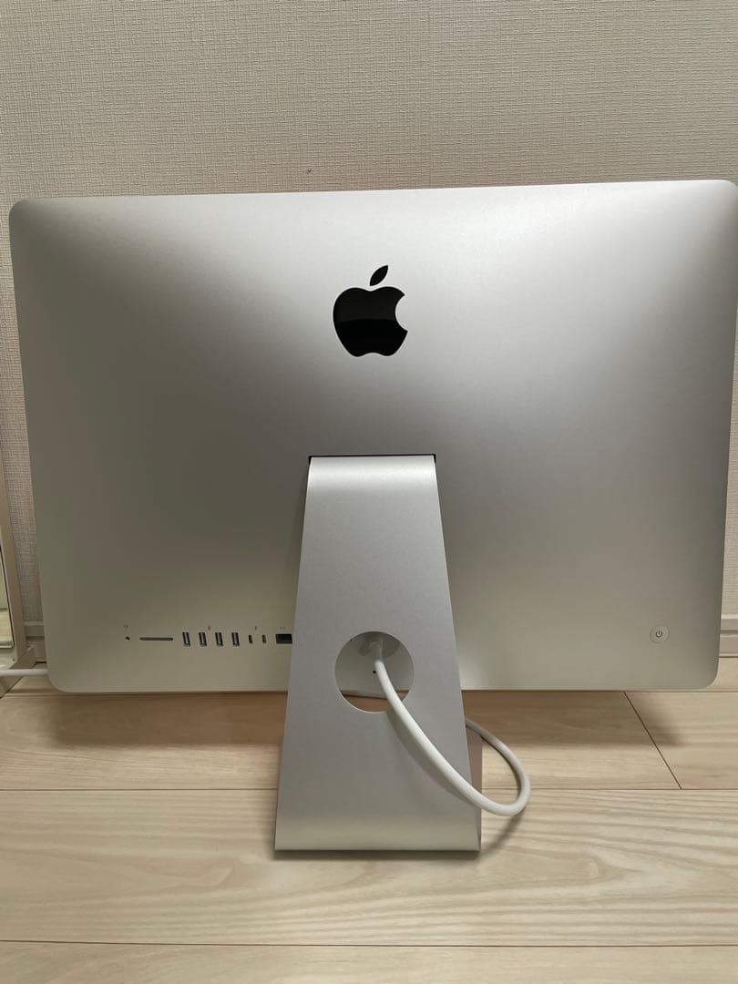 APPLE iMac（Retina 4K,21.5インチ,2019）