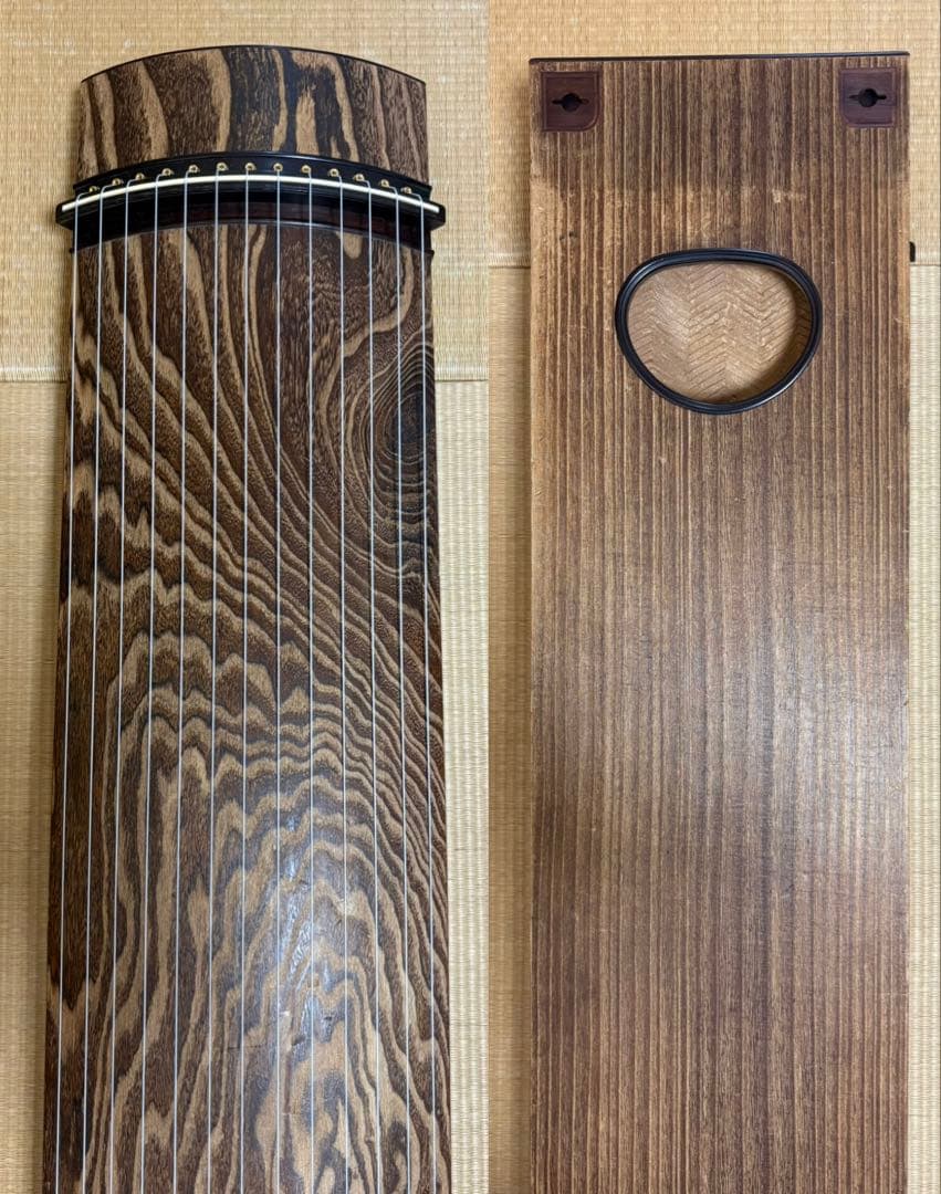 【高級品】福山琴 くり甲 綾杉彫 口前装飾（銘有） 蒔絵付 琴柱 白象・玉龍