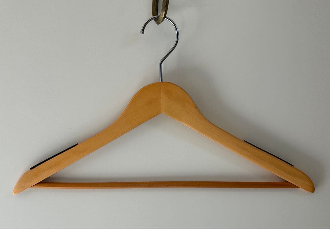 木製三角形ハンガー 滑り止め付き 88個セット