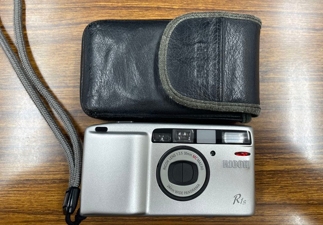 【動作品】RICOH R1s フィルムカメラ ケース付き