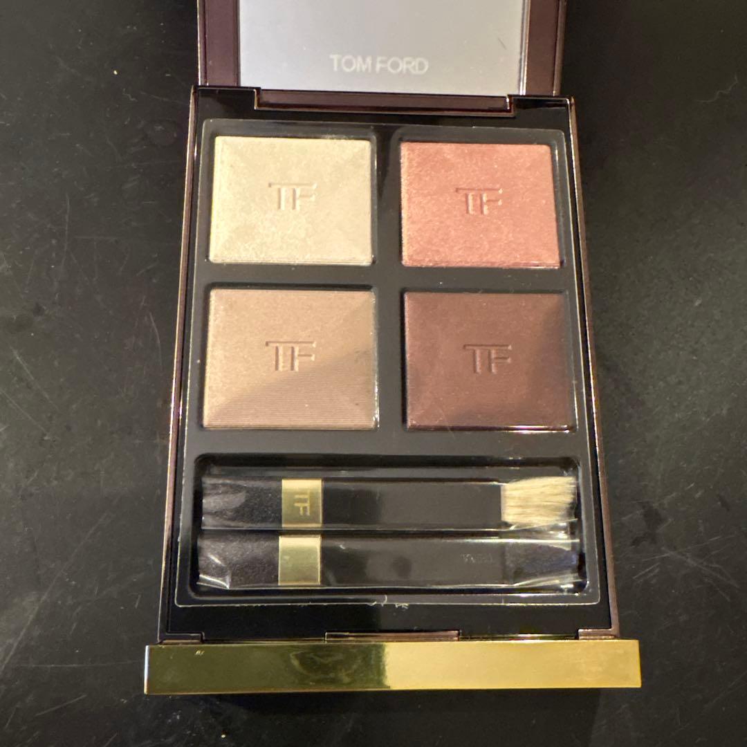 TOMFORDアイカラークォード