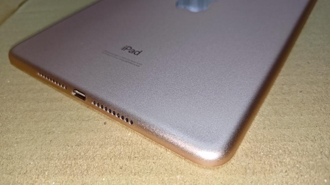 ジャンク品 Apple iPad mini 4 256GB ゴールド Wi-Fi