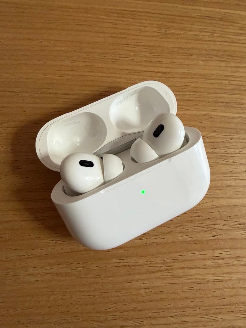 Apple AirPods Pro 2（Lightning端子モデル）