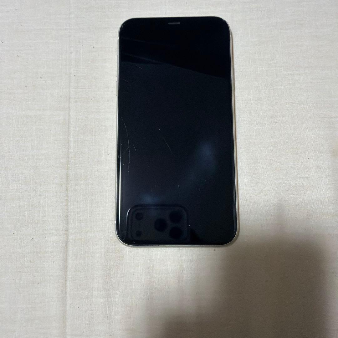 Apple iPhone 11 ホワイト256GB早い者勝ち