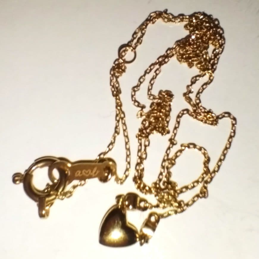 AHKAH　k18ぷっくりハートネックレス