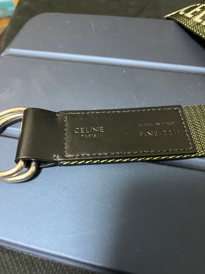 aiku セリーヌ ロゴ リング ベルト オリーブ