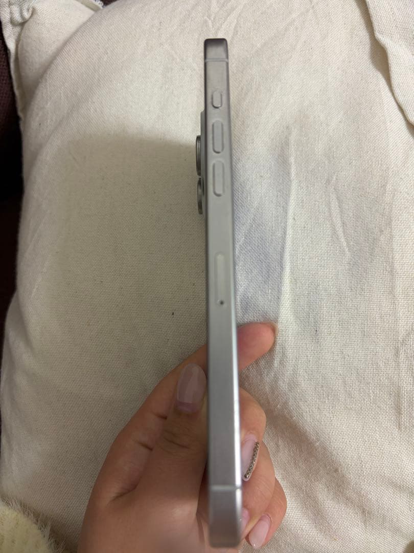 iPhone 15Pro Max 256GB ホワイトチタニウム本体　美品