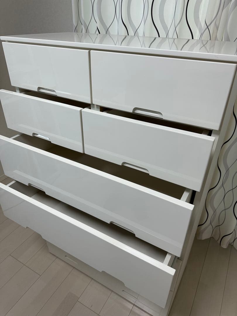 ニトリ　ホワイト　6段ハイチェスト　タンス