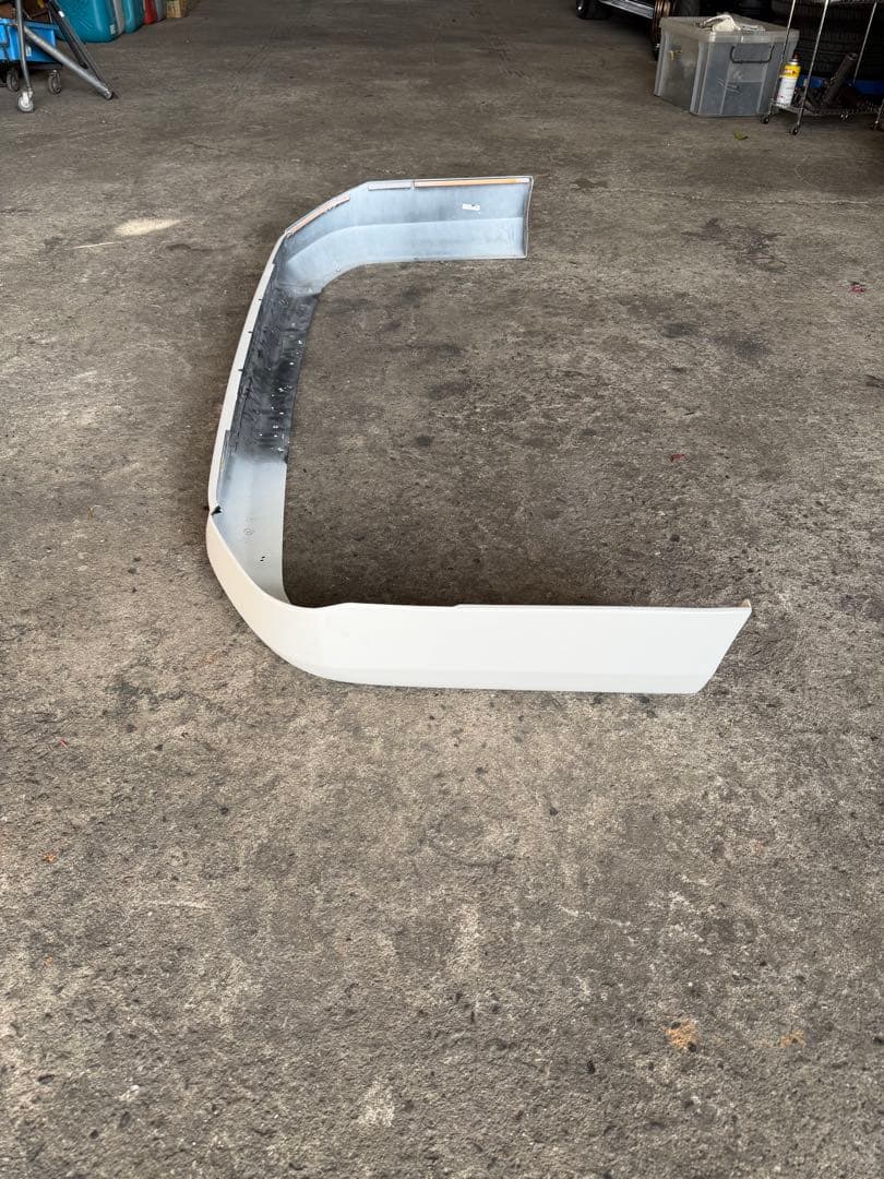 ハイエース200系 CRS ESSEX フロントリップスポイラー バージョン4