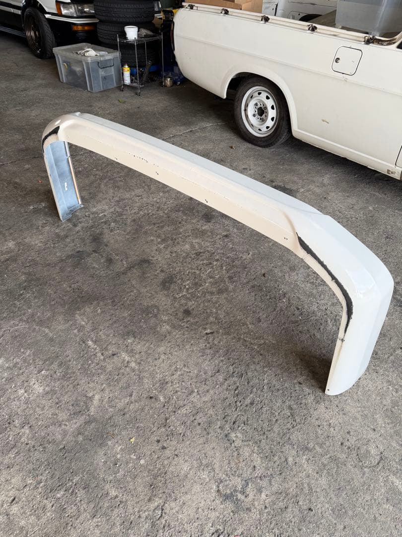 ハイエース200系 CRS ESSEX フロントリップスポイラー バージョン4