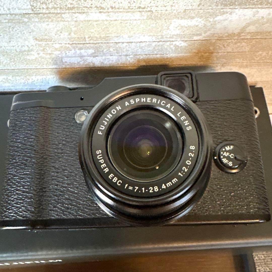 ✧*。希少品✧*。 FUJIFILM X10 中古 デジタルカメラ 箱あり