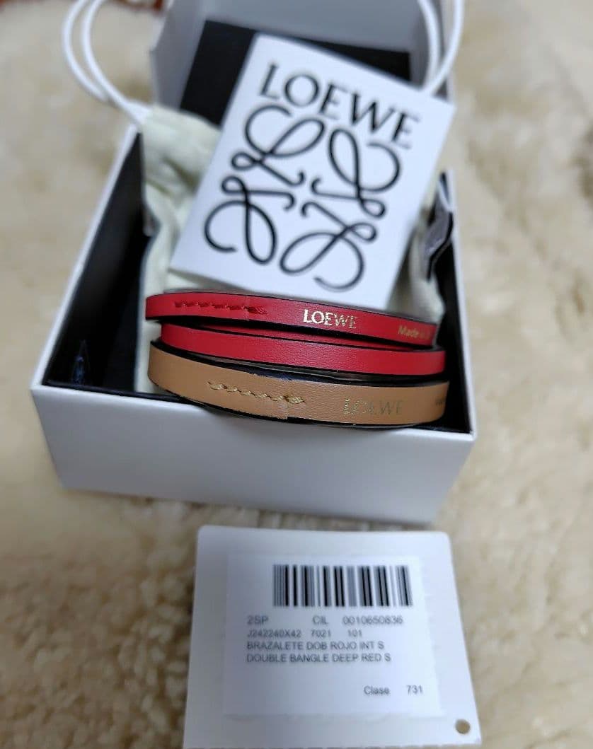 LOEWE ダブルバングル レッド ベージュ