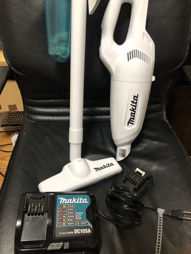 ★美品★ makita コードレス掃除機セット CL108FDSHW