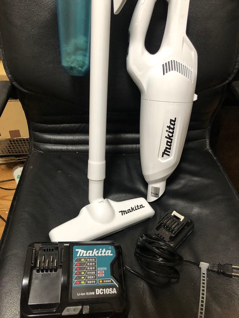 ★美品★ makita コードレス掃除機セット CL108FDSHW