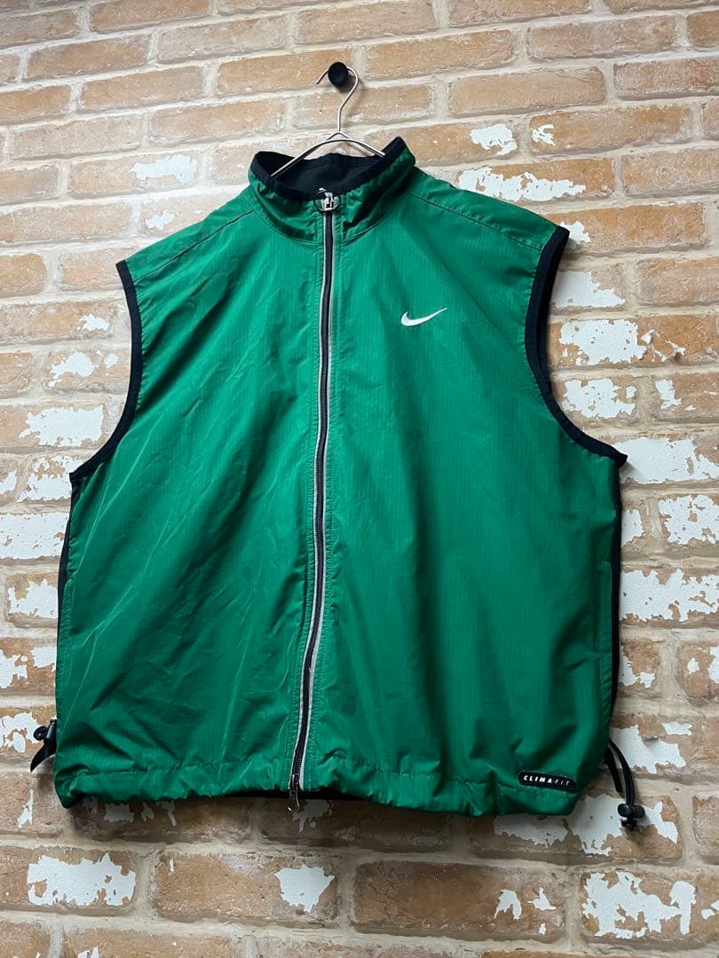 90s NIKE ナイキ　ナイロンベスト　ベスト　刺繍　スウォッシュ　緑　y2k