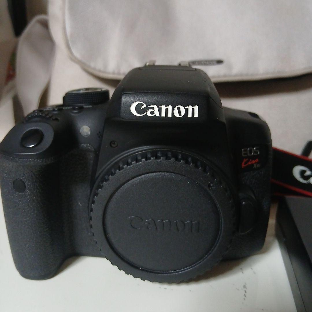 Canon EOS Kiss X8i デジタル一眼レフ