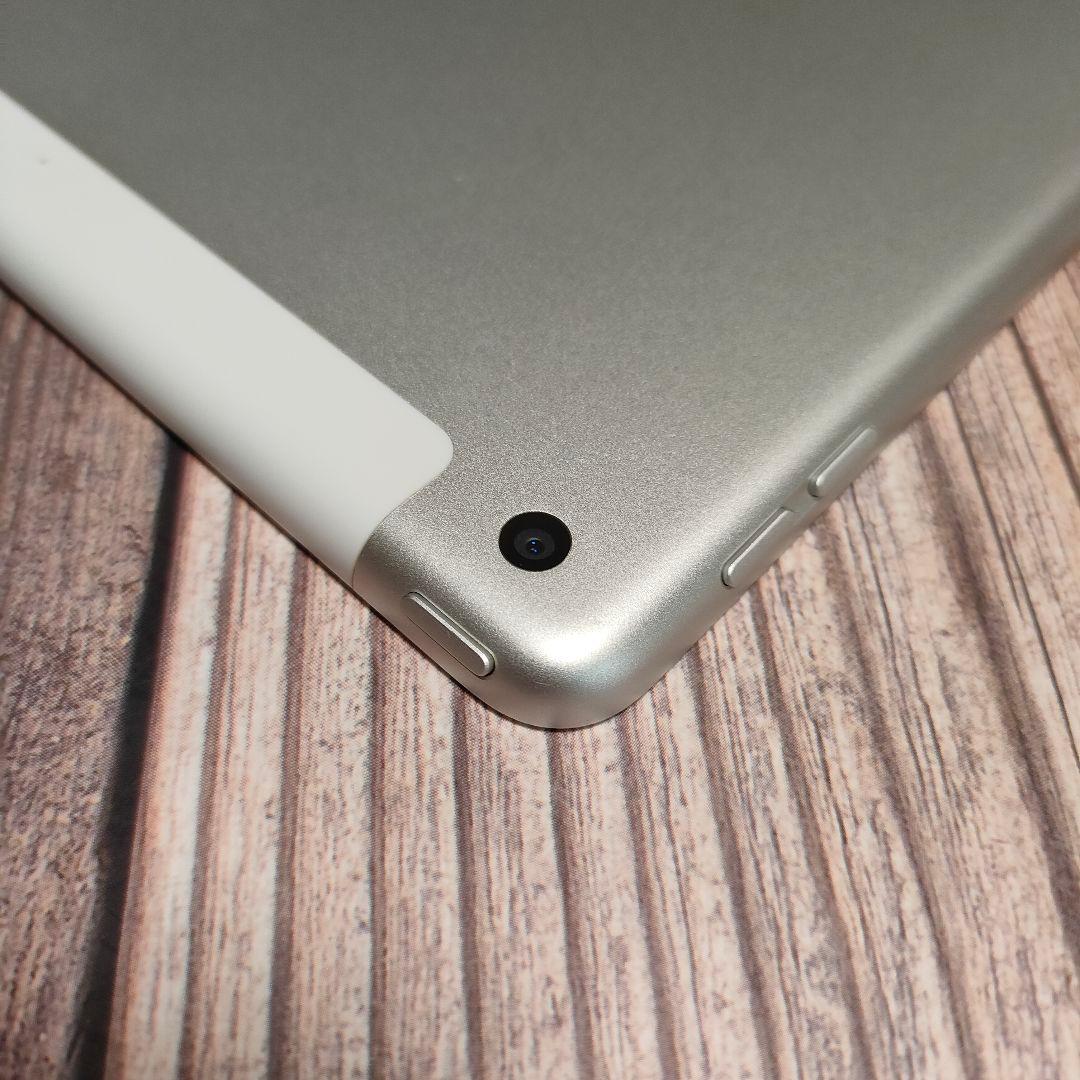 iPad 第8世代 32GB シルバー SIMフリー 美品
