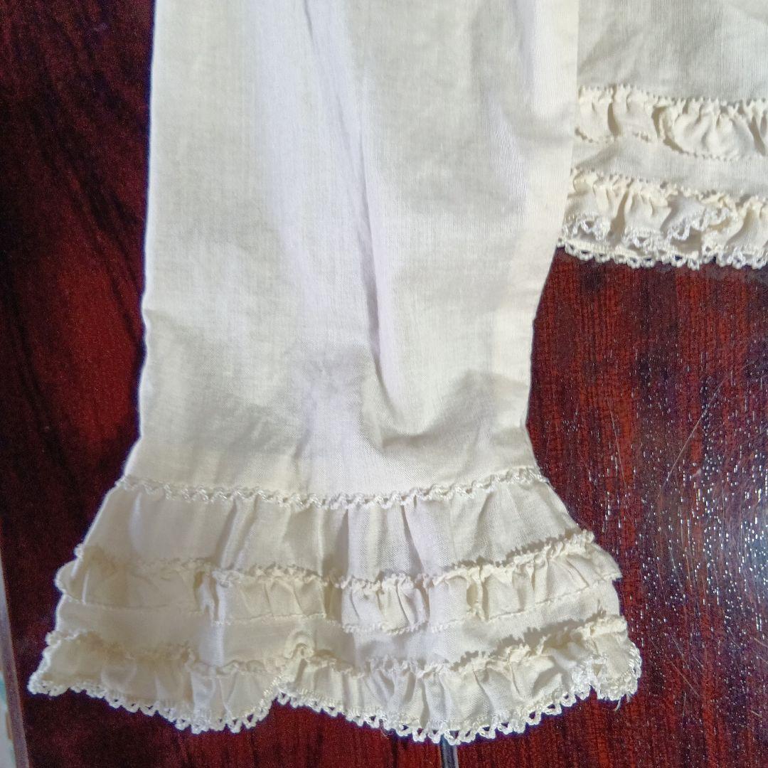 ☆ピンクハウス☆アイボリー レース装飾 フリル付き長袖ブラウスです❣