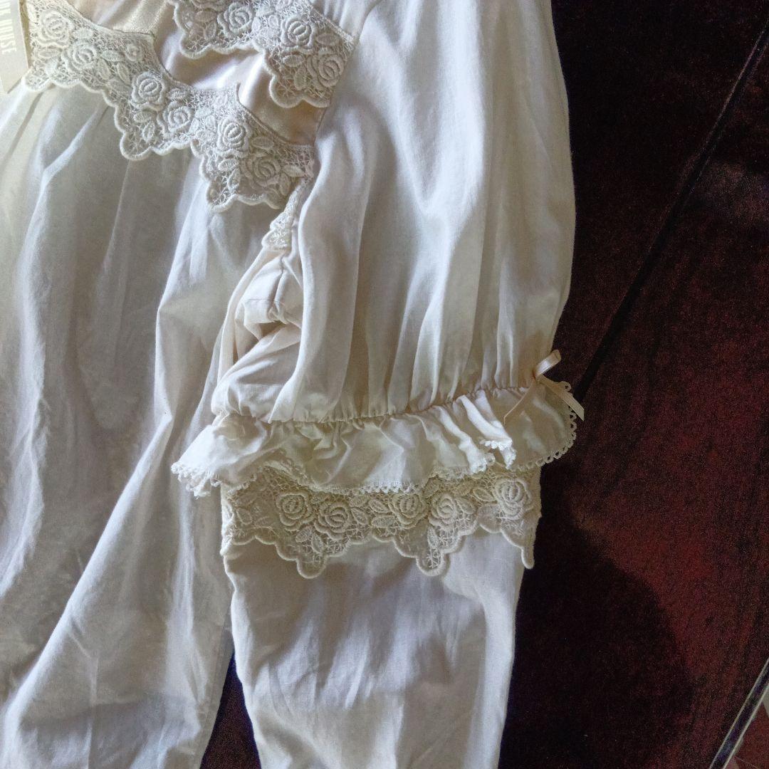 ☆ピンクハウス☆アイボリー レース装飾 フリル付き長袖ブラウスです❣