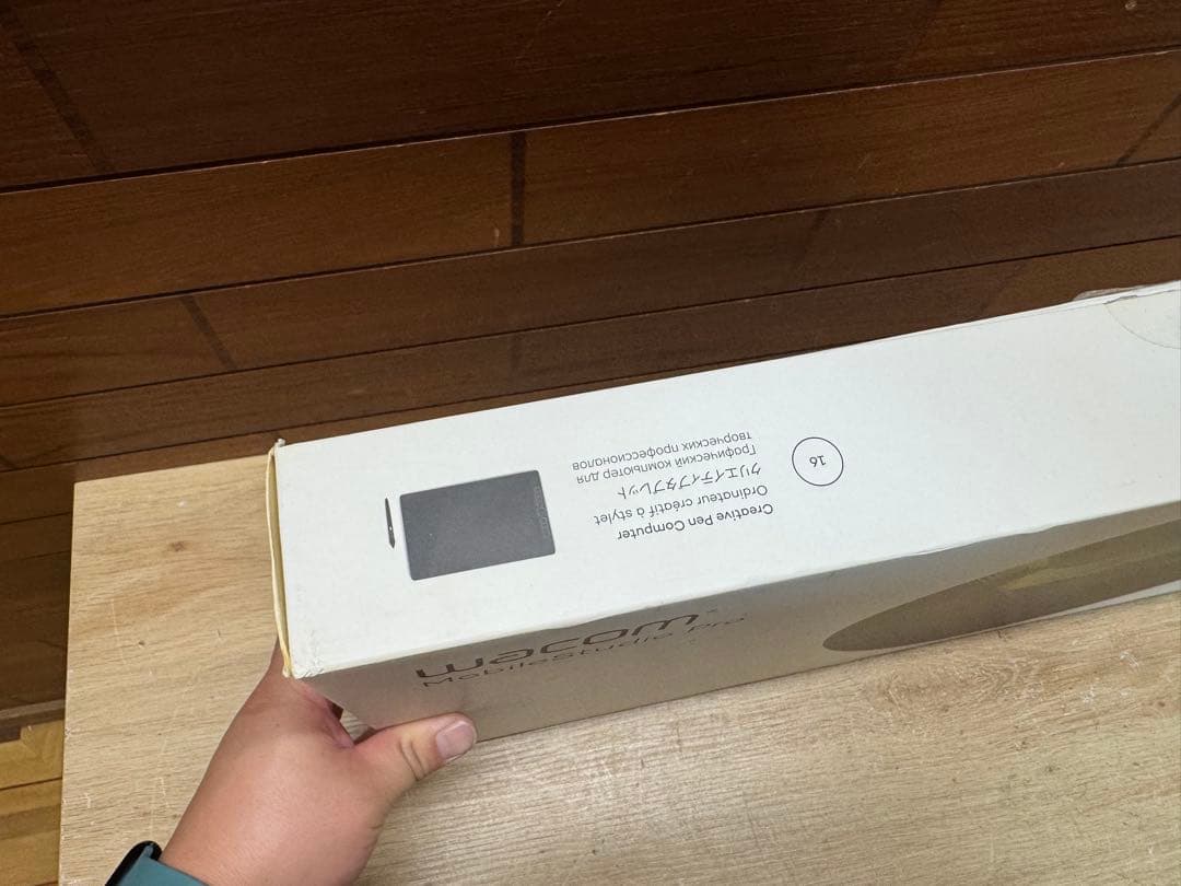 液タブ・ペンタブ Wacom Mobile Studio Pro 16