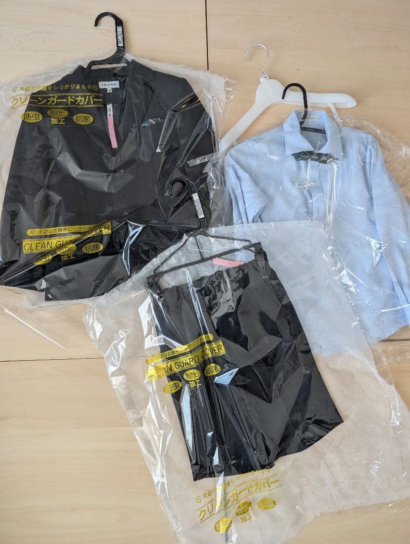 【美品】【クリーニング済】【BEAMS】セットアップスーツ(ボウタイ、チーフ付)