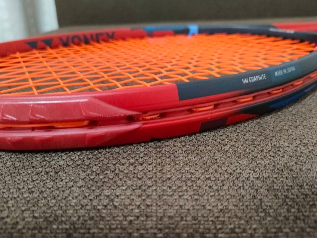 値下げ　2023年現行版 ヨネックス　VCORE100L G2　スカ-レット赤