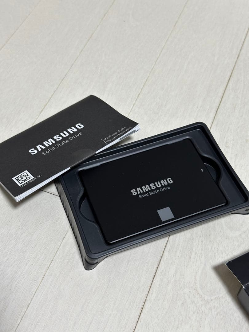 【新品未使用】Samsung SSD 860EVO 1TB