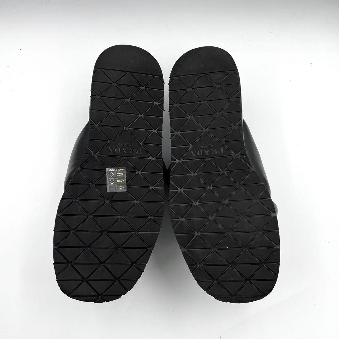 ICチップ内蔵 プラダ サンダル ソフトパテッドナッパレザー 三角プレート38