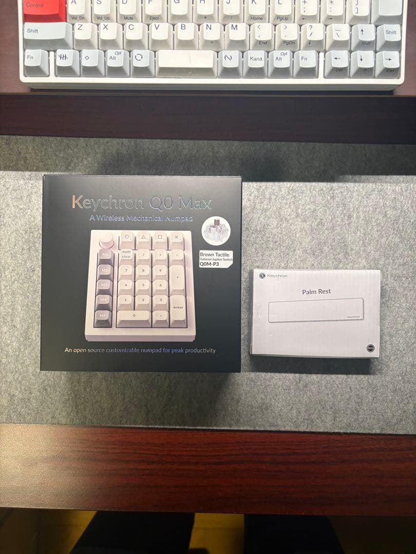 【新品未使用】【純正パームレスト付】Keychron Q0 Max QMK