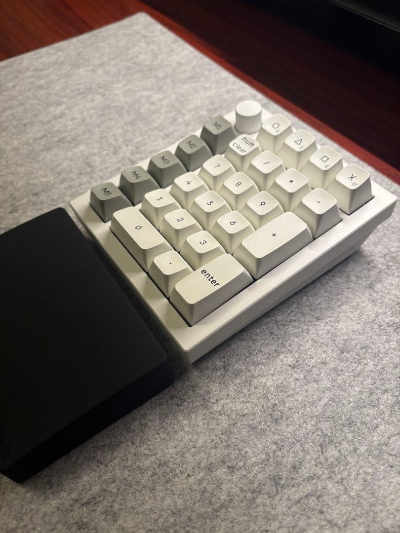 【新品未使用】【純正パームレスト付】Keychron Q0 Max QMK